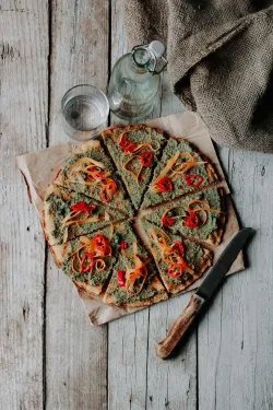 Pizza vegana quinoa y pistacho